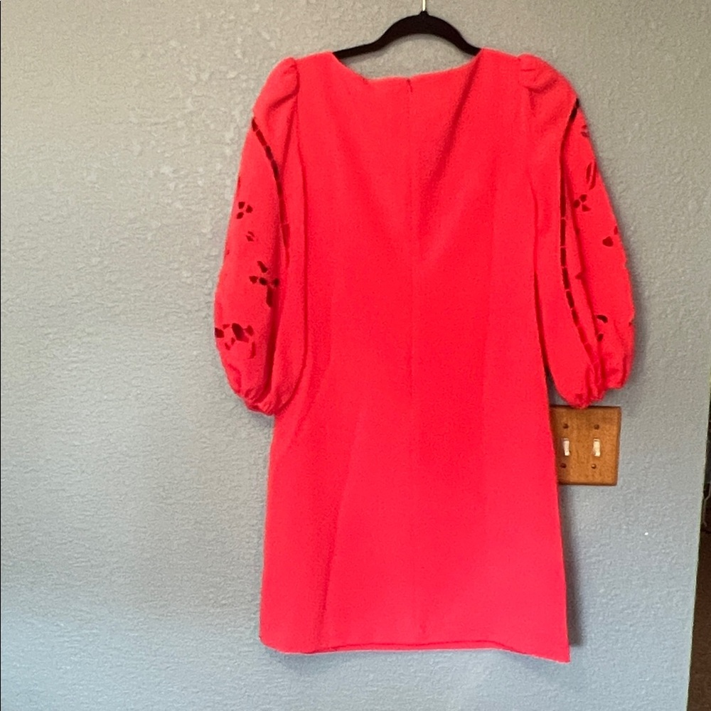 NWT Vince Camuto coral/red Eyelet Sleeve Shift Dress Puff Sleeve Mini ~ Size 2 - Picture 7 of 10